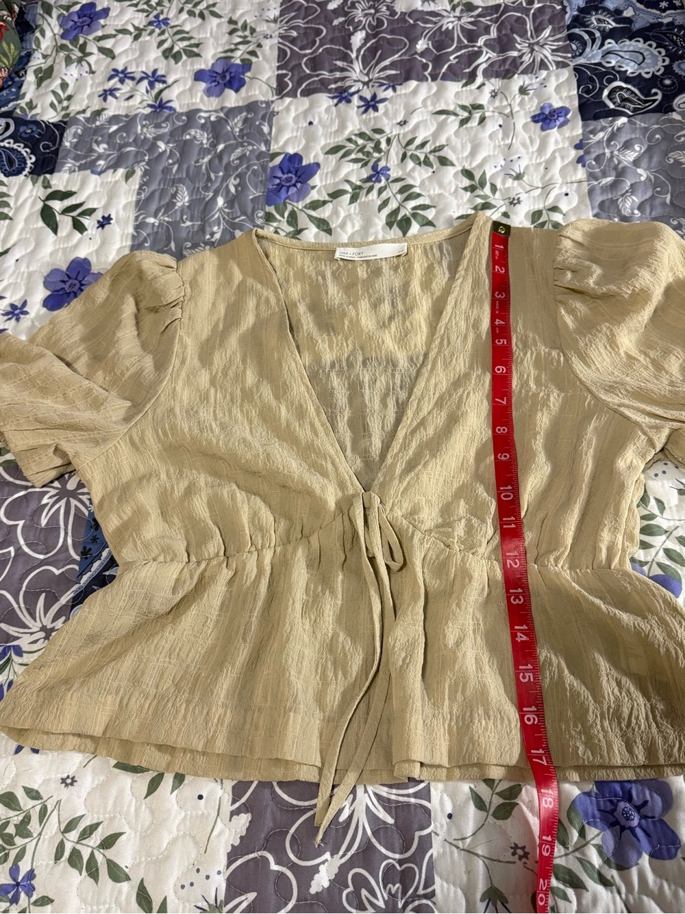 Oak + Fort Textured Tie Front Peplum Blouse Puff Sleeve Beige Size Small - Picture 6 of 10